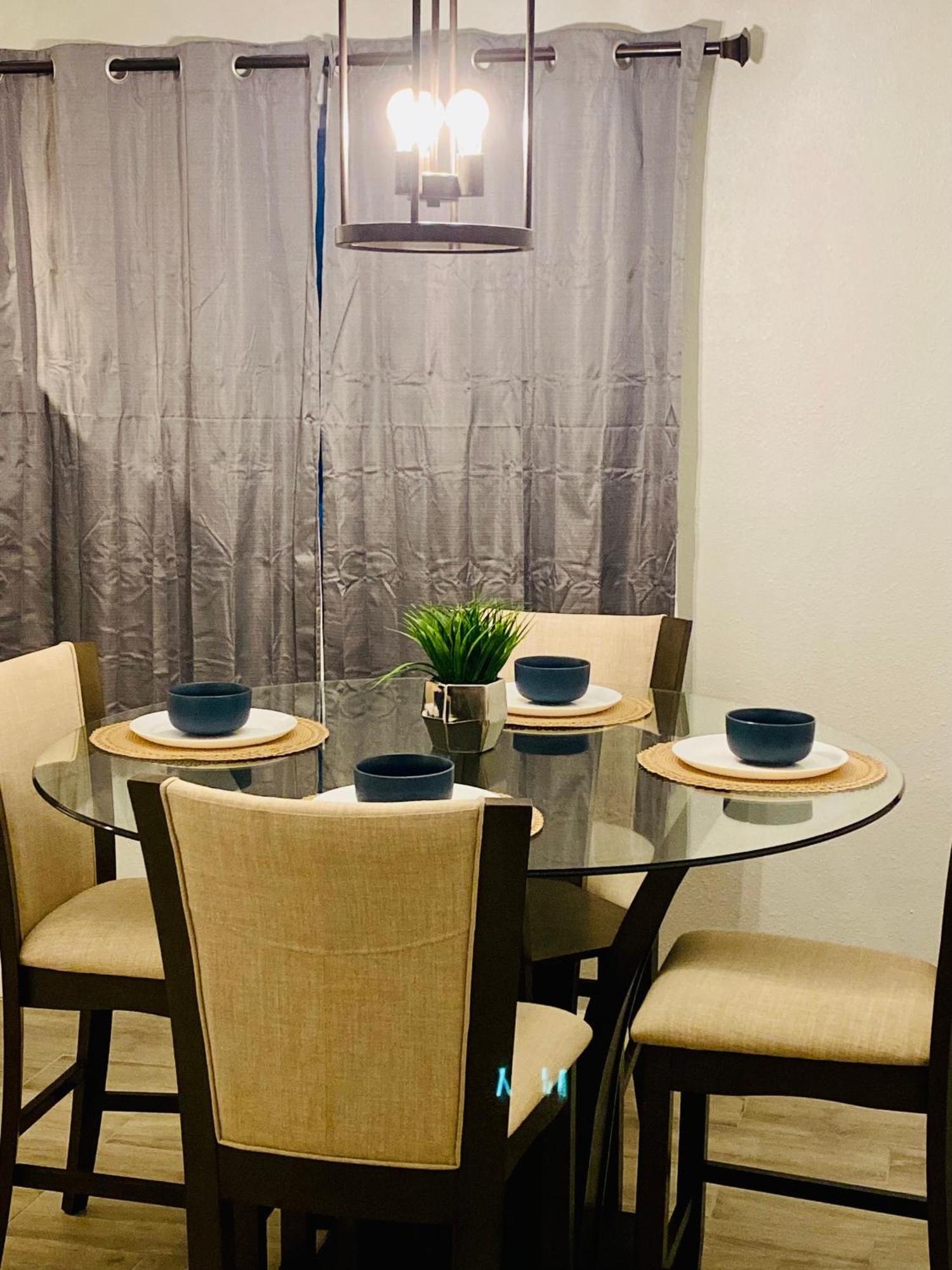 Modern Hideaway * El Paso